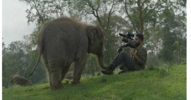 The Elephant Whisperers: ऑस्‍कर में छाए उत्‍तराखंड के करन थपलियाल, कहा- कैमरा तक छीन लेते थे ‘रघु’ और ‘अम्‍मू’