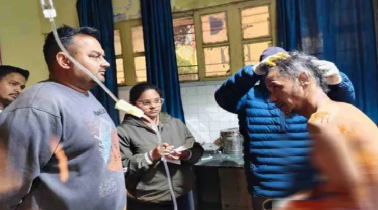 उत्तराखंड में टूरिस्ट कैंप में घुसकर गुलदार ने सिक्किम के युवक पर किया हमला, हालत गंभीर