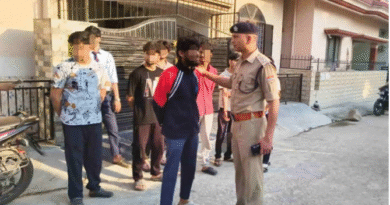 Dehradun: यहां रहना है तो हमसे दबकर रहना होगा…गाना बजाने पर हुआ विवाद दिव्यांशु को हमेशा के लिए शांत कर दिया