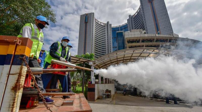 Another patient has died due to dengue in the country's capital Delhi.