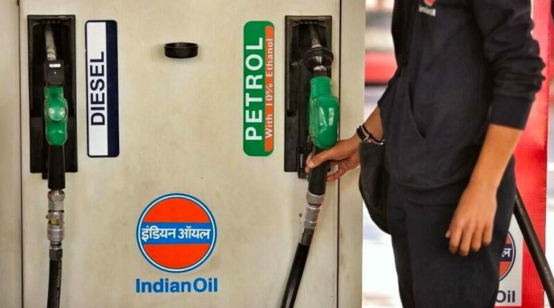 The increase in petrol and diesel prices reduced today in Uttar Pradesh and Bihar. Know the current tariffs in your city.