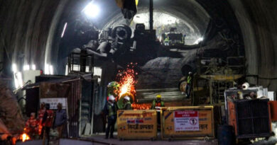 Uttarkashi Tunnel Rescue Live: Exercise continues all night using heavy equipment, rescue teams close to killing 41 people, next 40 hours crucial