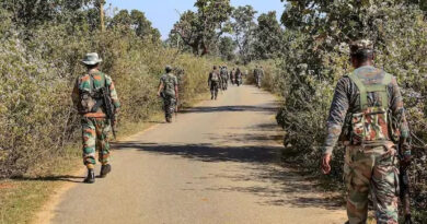 Big clash with police in Gadchiroli, four Naxalites killed in the morning; The reward was Rs 36 lakhs