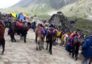 केदारनाथ यात्रा में ओवररेटिंग का बड़ा मामला उजागर, घोड़ा हॉकर्स पर पुलिस की सख्त कार्रवाई, लौटाए रुपए