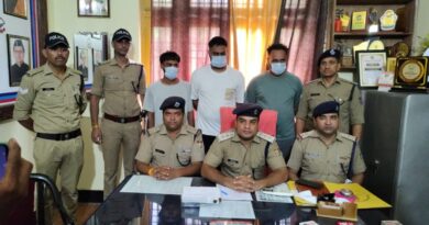 खटीमा में मारपीट और फायरिंग मामले में 3 आरोपी गिरफ्तार, तमंचा और जिंदा कारतूस किया बरामद