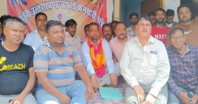 सात सूत्रीय मांगों पर अड़े सफाई कर्मचारी, आक्रोश रैली के बाद भूख हड़ताल किया शुरू
