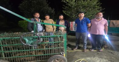 अल्मोड़ा के लाट गांव में आतंक का अंत, पिंजरे में फंसा तेंदुआ, ग्रामीणों ने ली राहत की सांस