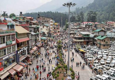 नैनीताल और मसूरी में सप्ताहांत से पहले पर्यटकों की बढ़ी आवाजाही, पर्यटन कारोबार में लौटी रौनक