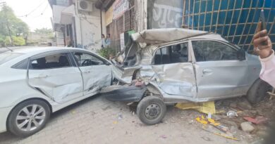 हरिद्वार में बेकाबू बस का कहर, अस्पताल के बाहर 5 वाहनों को मारी टक्कर, ऑटो चालक का हाथ कटकर अलग