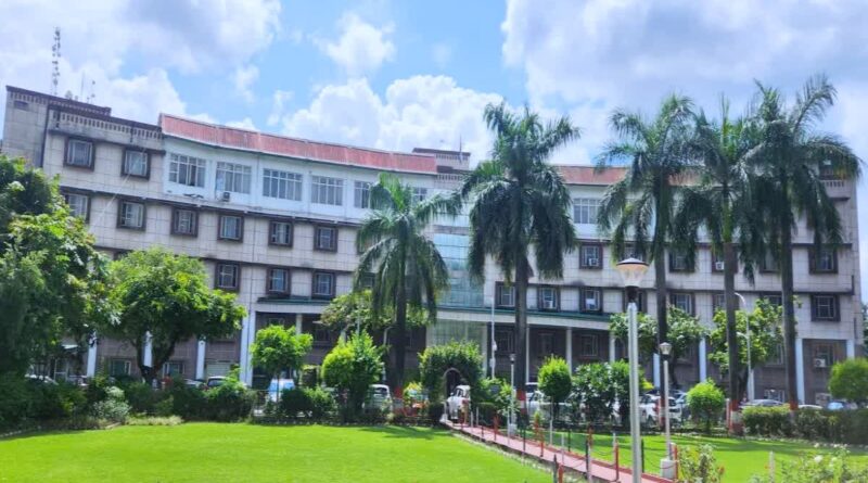 उत्तराखंड में सरकारी कर्मचारी-अधिकारियों को देना होगा खर्चे का रिकॉर्ड, बदल गए अब ये नियम
